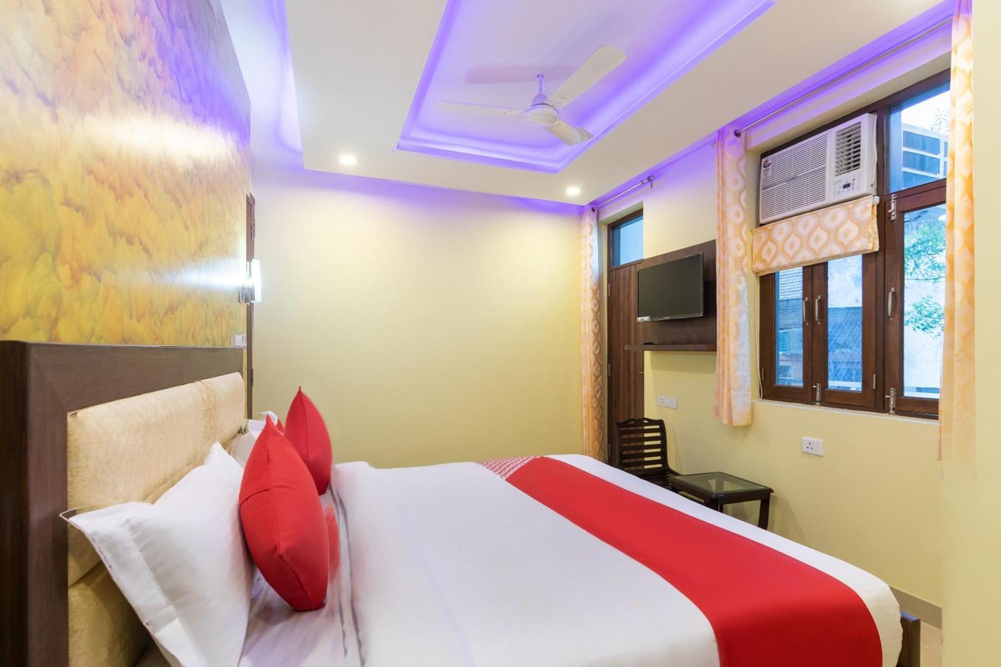 OYO 29932 Hotel R S Plaza Neu-Delhi Exterior foto