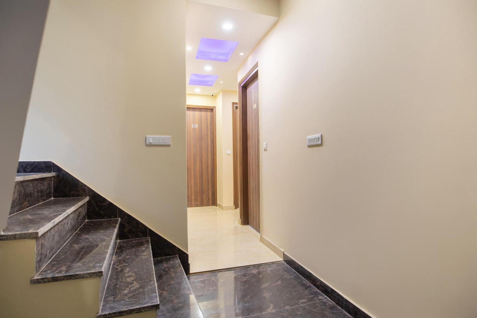 OYO 29932 Hotel R S Plaza Neu-Delhi Exterior foto