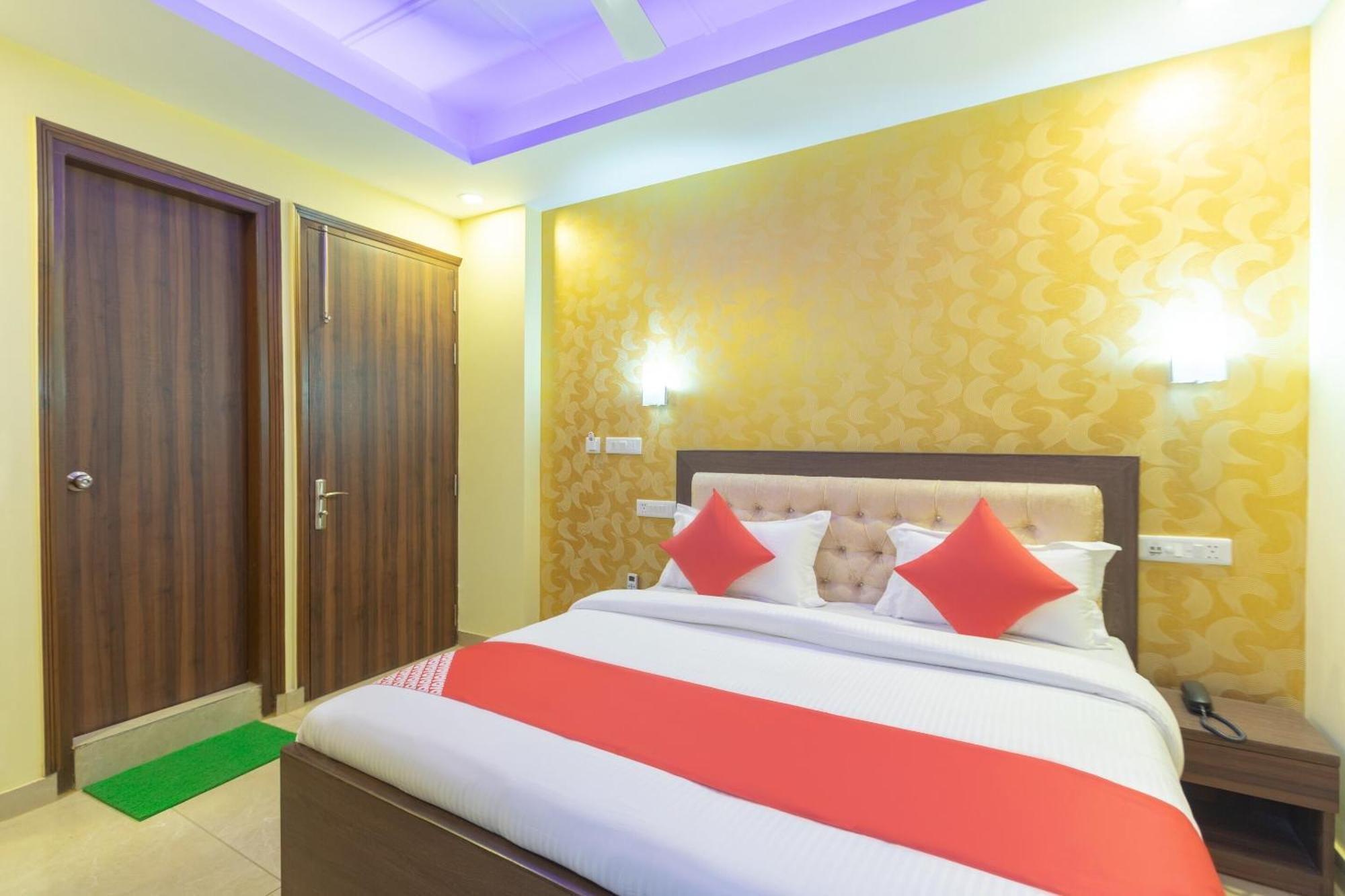 OYO 29932 Hotel R S Plaza Neu-Delhi Exterior foto